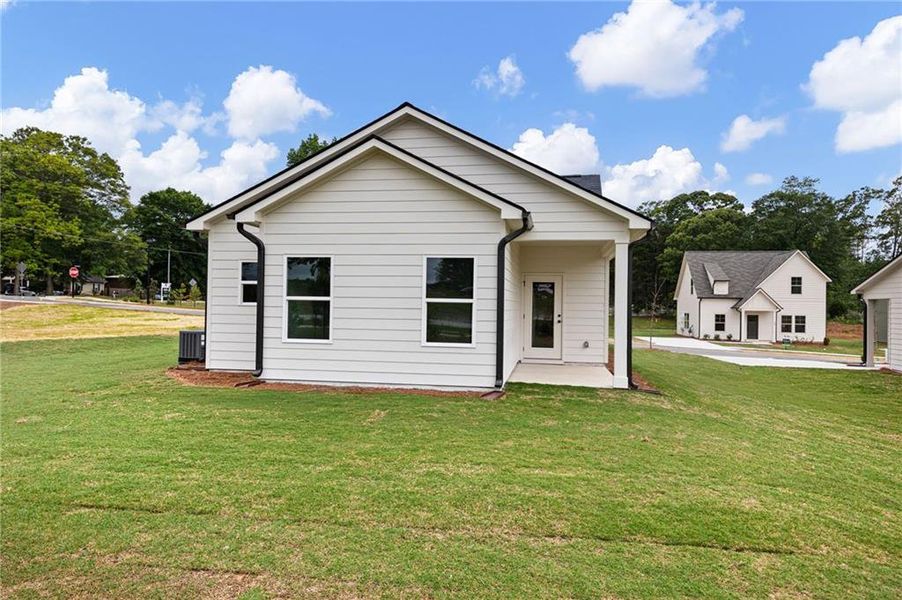 Exterior details and patio area of a home in , Carrollton (Image 22).