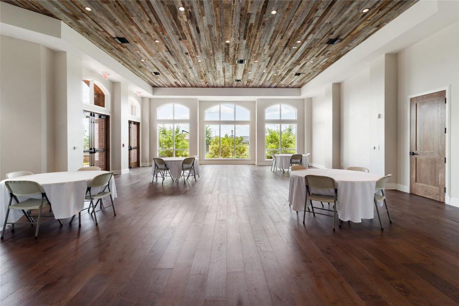 Community amenities in , Bryan (Image 38).