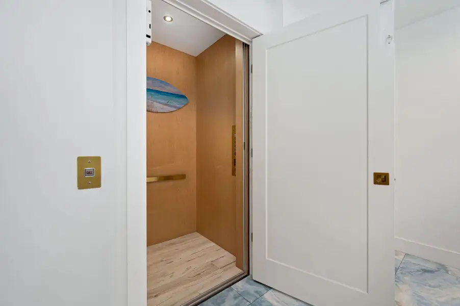 101 Desota St Elevator