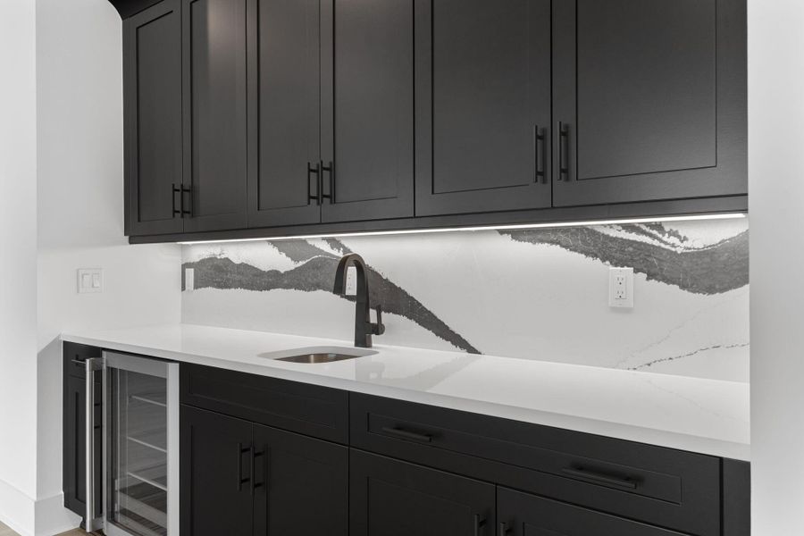 Furnished interior view inside a new home in Astor Creek Golf & Country Club, Port St. Lucie (Image 10).