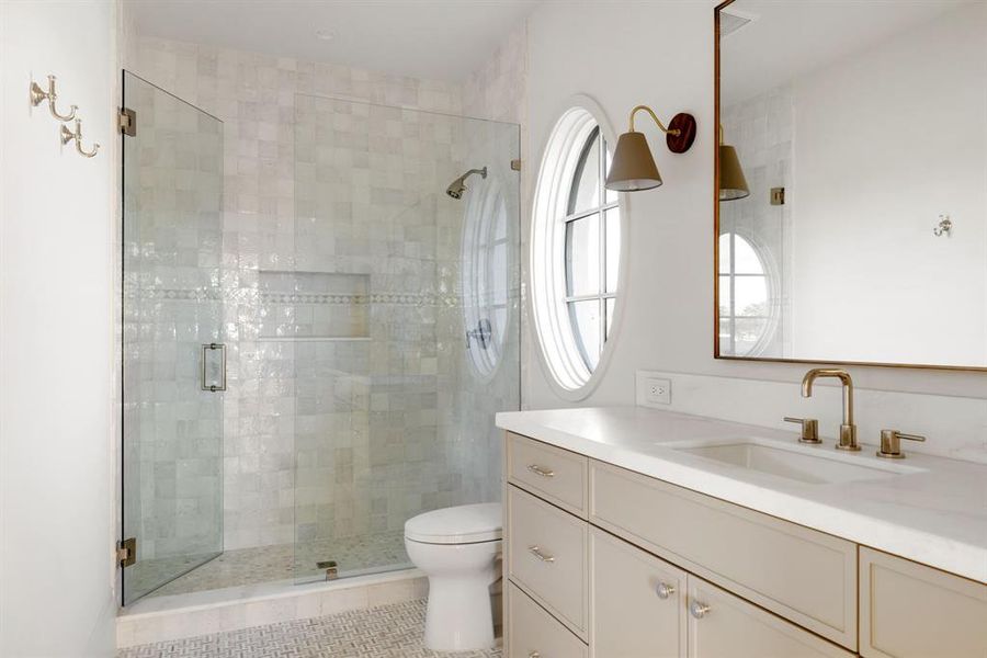 Furnished interior view inside a new home in , Frisco (Image 26).