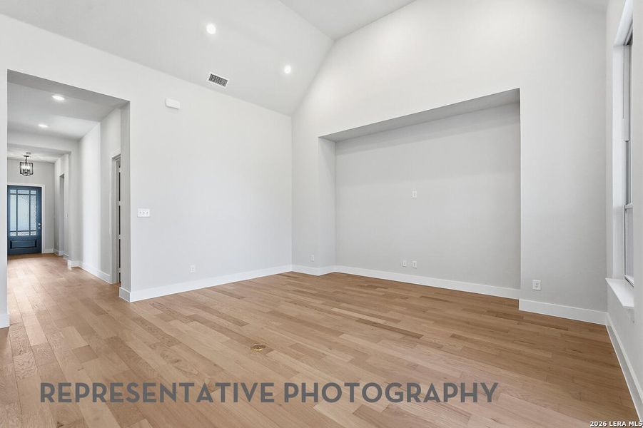 Spacious, unfurnished interior of a new home in The Ranches at Creekside, Boerne (Image 15).