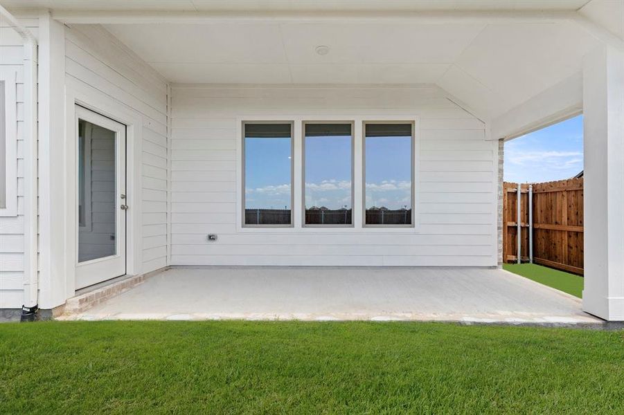 395-misty-meadow-lane-lavon-tx-exterior-covered-patio