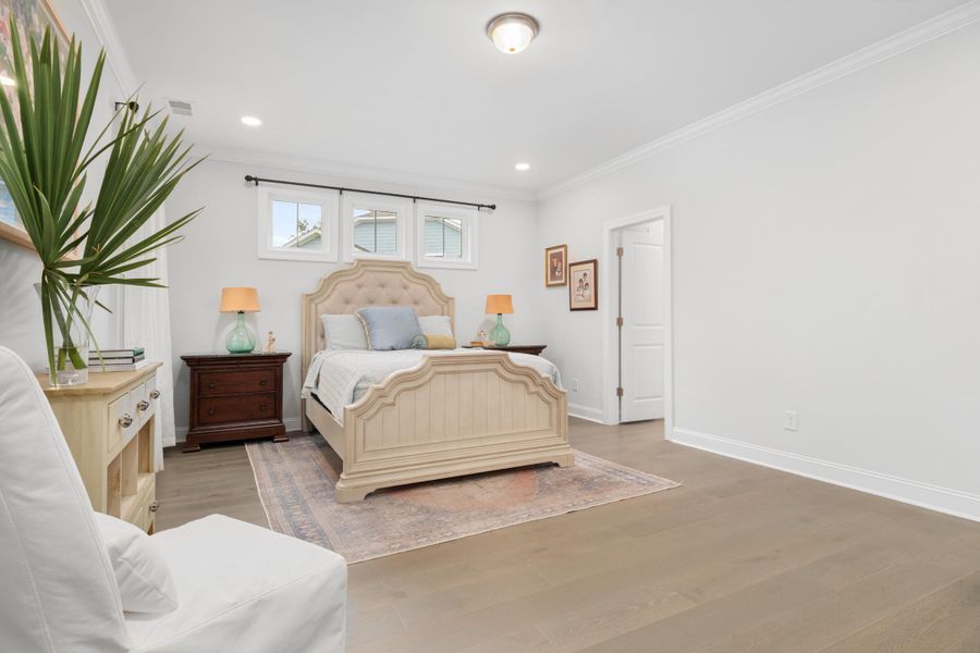 Furnished interior view inside a new home in , Hollywood (Image 25).