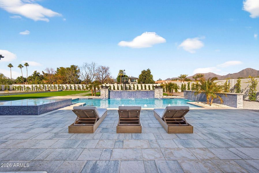 124-web-or-mls-22- E Charter Oak Rd (1)