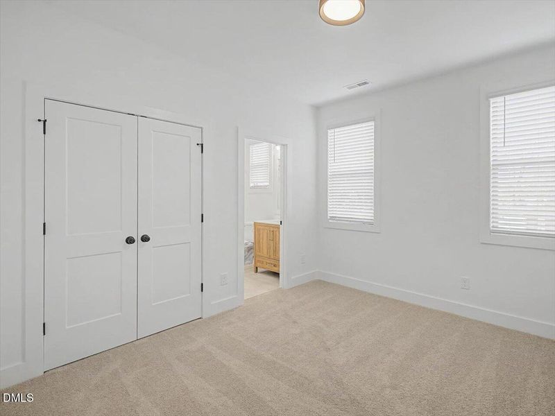 52-Bedroom 2 EnSuite 52-Bedroom 2 EnSuite