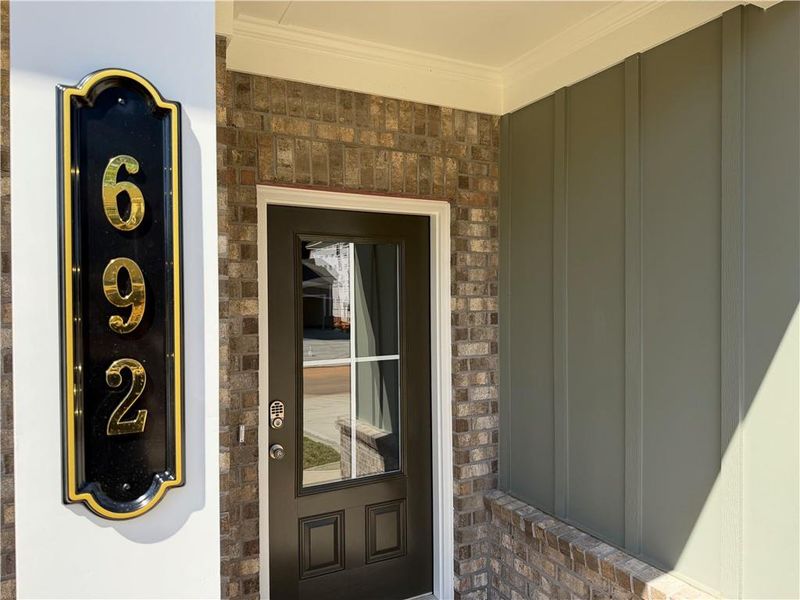 Exterior details and patio area of a home in Pinecrest Ridge, Dacula (Image 4).