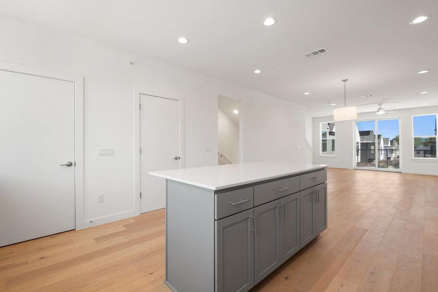 Images are for illustrative purposes only. Photos reflect a similar floor plan and are intended to convey the overall look and feel of the interiors. Images are for illustrative purposes only. Photos reflect a similar floor plan and are intended to convey the overall look and feel of the interiors.