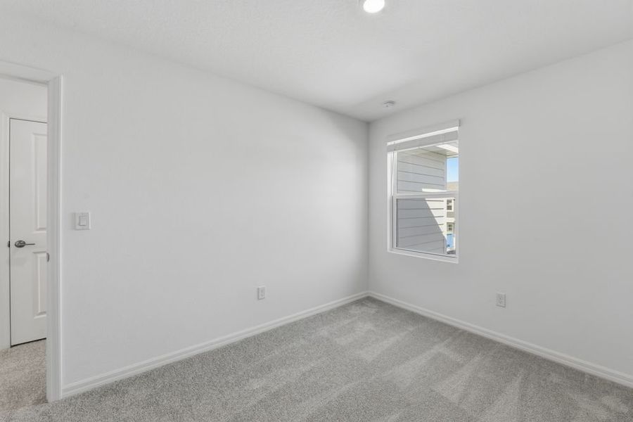 Spacious, unfurnished interior of a new home in Vinterra Townhomes, Nokomis (Image 10).