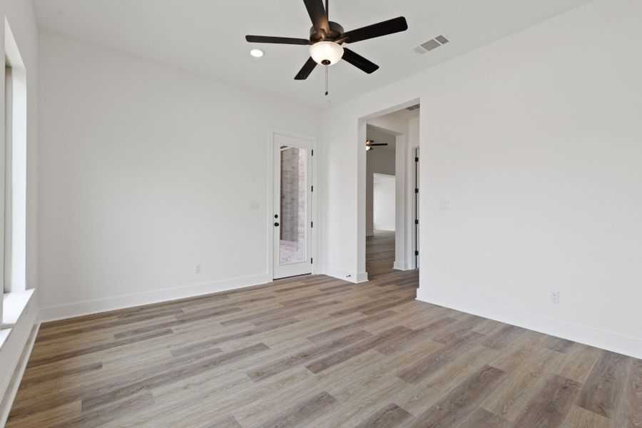 4br New Home in Fort Worth, TX.  - Slide 25