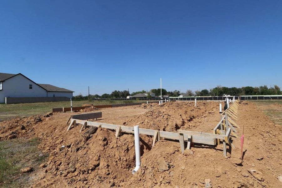 Every foundation at DWH is engineered and it’s inspected three times! We do not do “batch” testing. Rest easy knowing your foundation comes with a 10 year warranty. Every foundation at DWH is engineered and it’s inspected three times! We do not do “batch” testing. Rest easy knowing your foundation comes with a 10 year warranty.