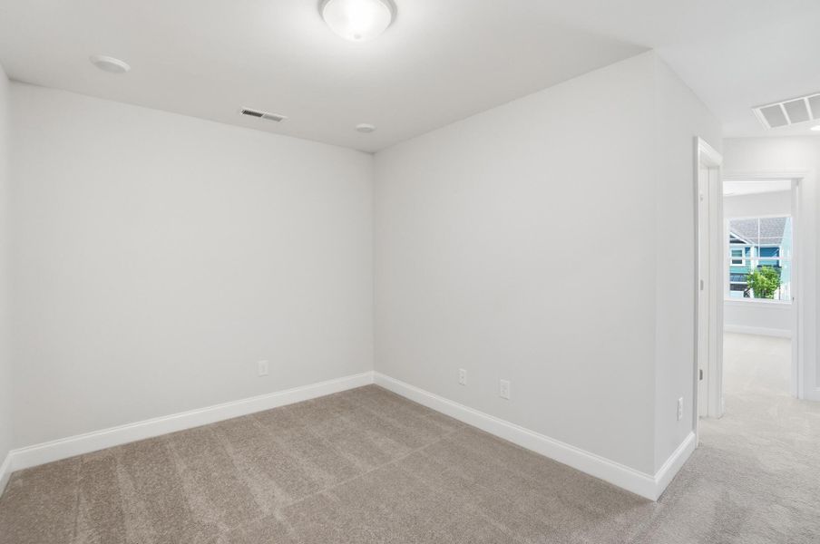 Spacious, unfurnished interior of a new home in Harrisburg Village Townhomes, Harrisburg (Image 40).