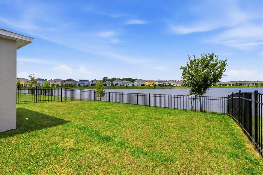 Exterior details and patio area of a home in , St. Cloud (Image 32).