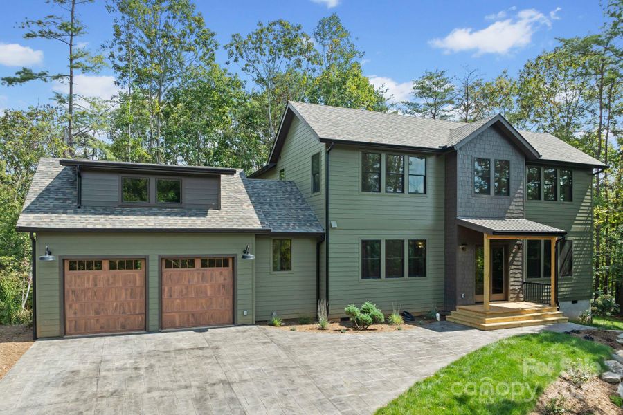 Image 33 of a home in .