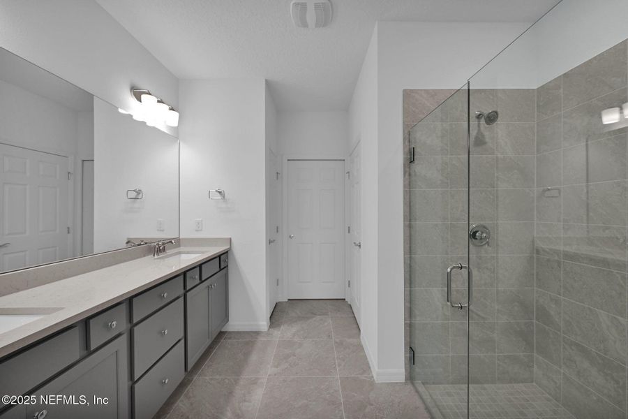 Furnished interior view inside a new home in Del Webb Wildlight, Yulee (Image 10).