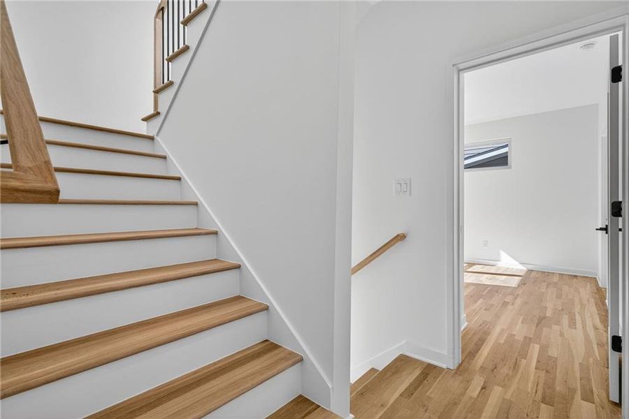 Spacious, unfurnished interior of a new home in , Atlanta (Image 44).