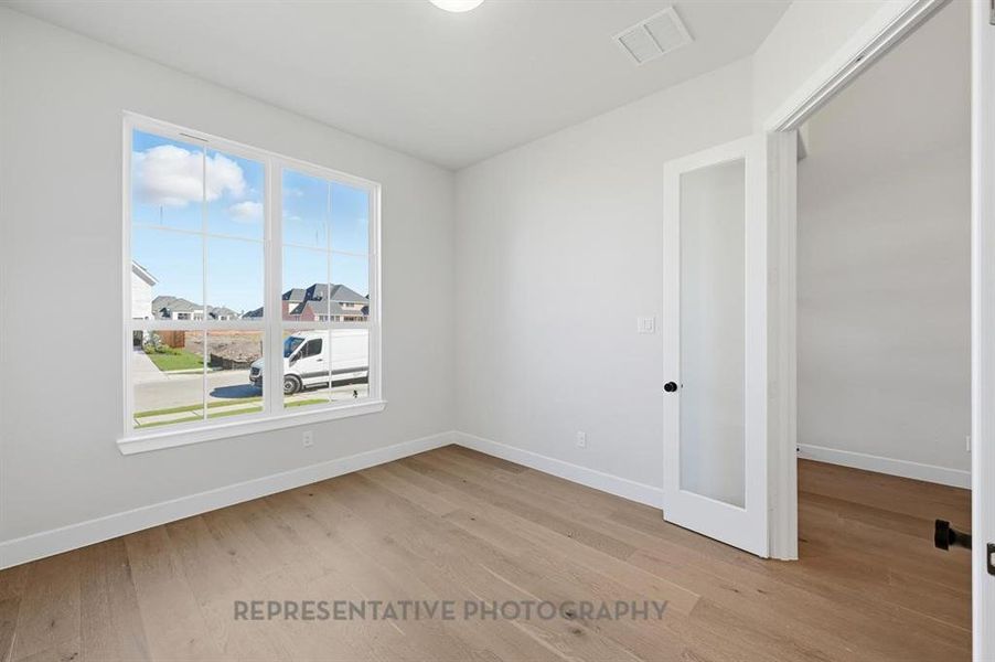 Spacious, unfurnished interior of a new home in Star Trail: 65ft. lots, Prosper (Image 25). Spacious, unfurnished interior of a new home in Star Trail: 65ft. lots, Prosper (Image 25).