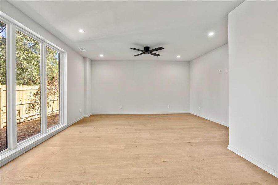 Spacious, unfurnished interior of a new home in , Atlanta (Image 82). Spacious, unfurnished interior of a new home in , Atlanta (Image 82).