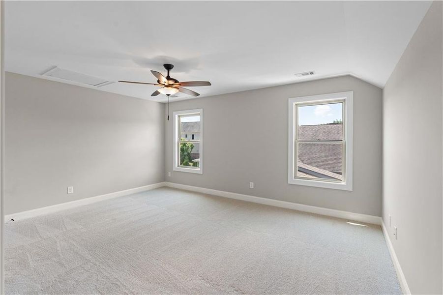 Spacious, unfurnished interior of a new home in Bellwyn, Johns Creek (Image 45).