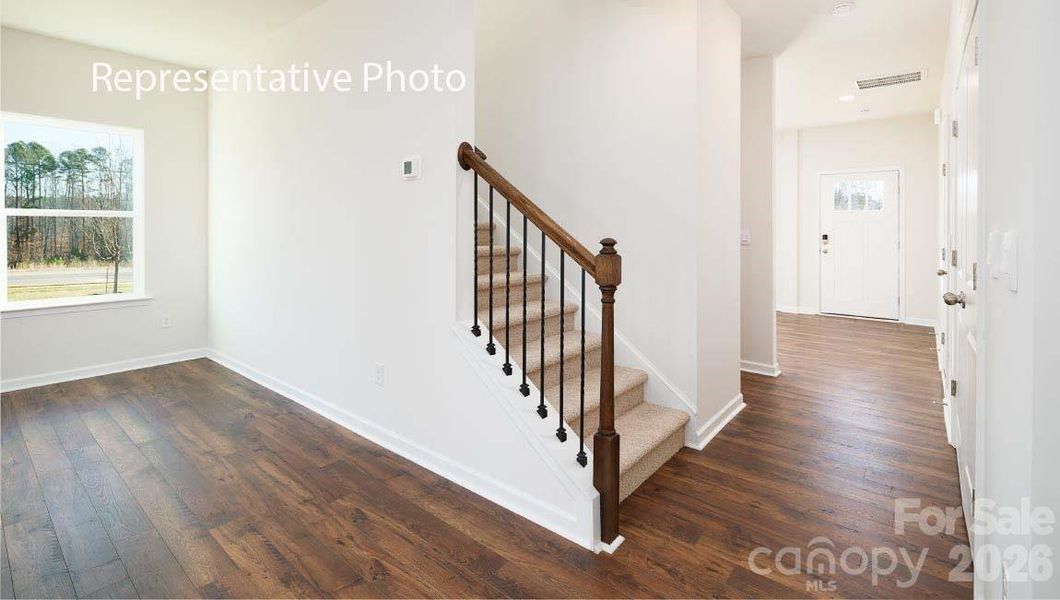 Spacious, unfurnished interior of a new home in Clark Creek Landing, Lincolnton (Image 9).