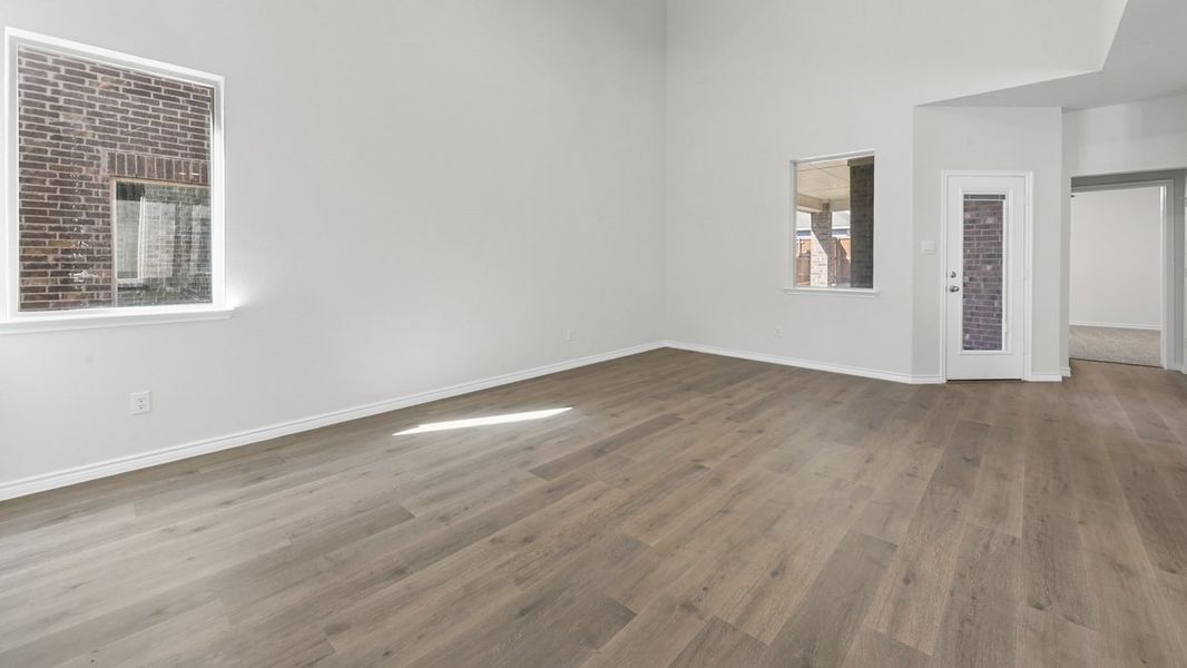 Spacious, unfurnished interior of a new home in The Woods at Lindsey Place, Anna (Image 6).