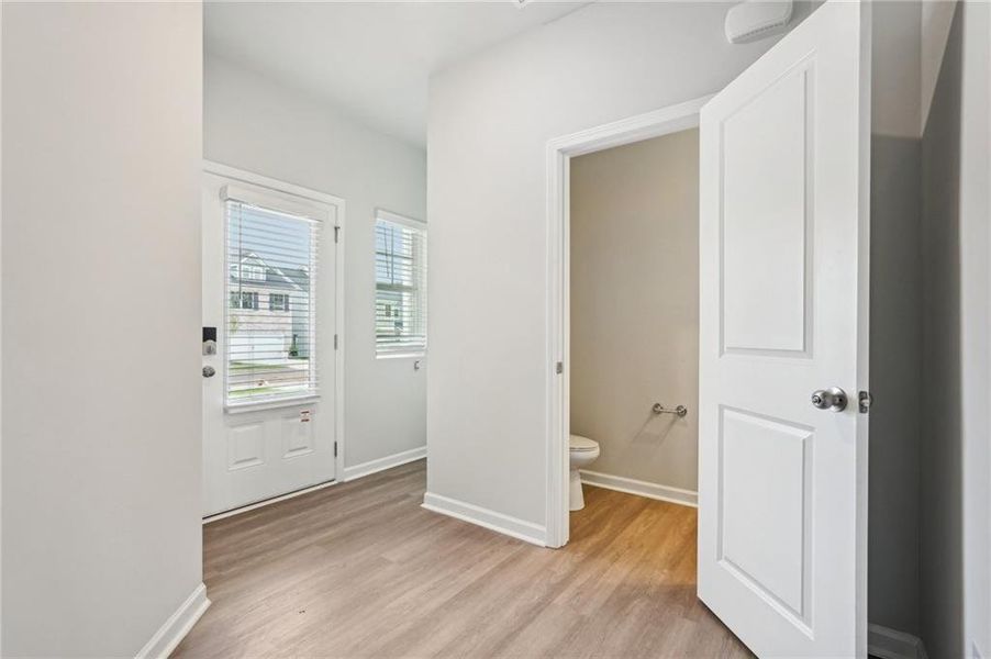 Spacious, unfurnished interior of a new home in Fairview Lake, Conyers (Image 43).