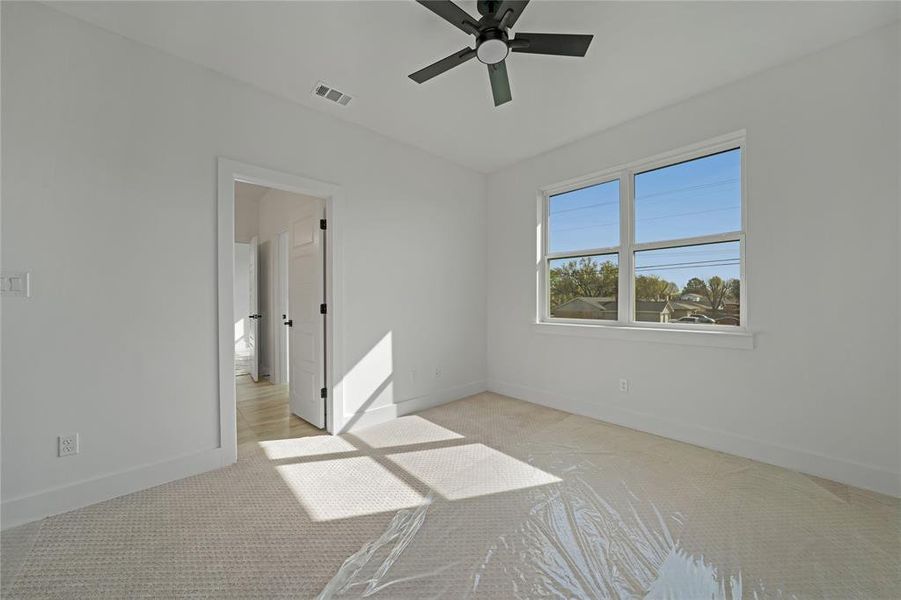 Image 34 of a home in .