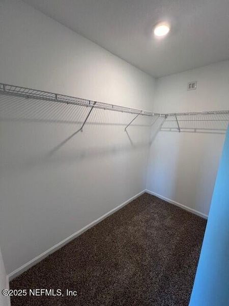 Spacious, unfurnished interior of a new home in Sawmill Branch Express, Palm Coast (Image 22).