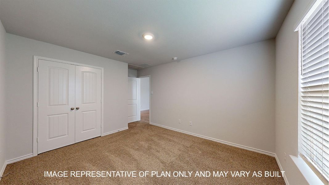 Spacious, unfurnished interior of a new home in Turnbo Ranch Traditions, Killeen (Image 22).