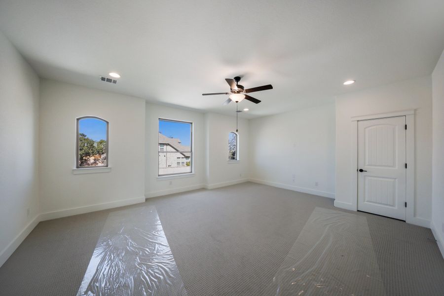 Representative unfurnished interior of a home built from the The Travis by Whitestone Custom Homes in Johnson Ranch, Bulverde (Image 53).