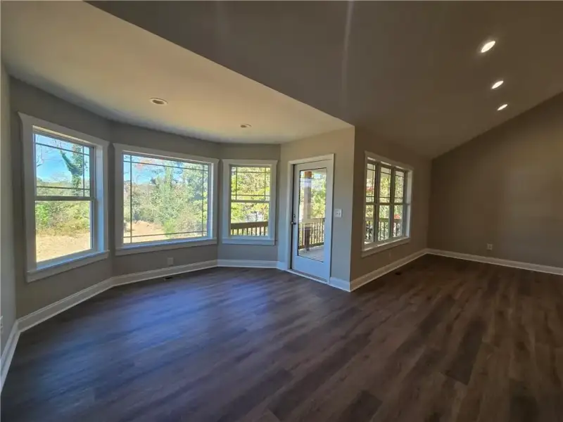 Spacious, unfurnished interior of a new home in , Gainesville (Image 42). Spacious, unfurnished interior of a new home in , Gainesville (Image 42).