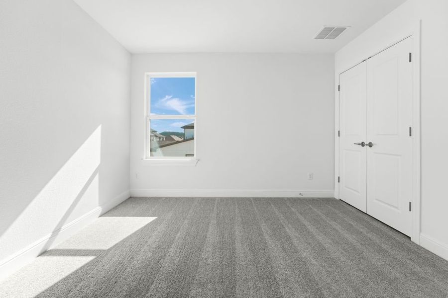 Spacious, unfurnished interior of a new home in Travisso, Leander (Image 20).
