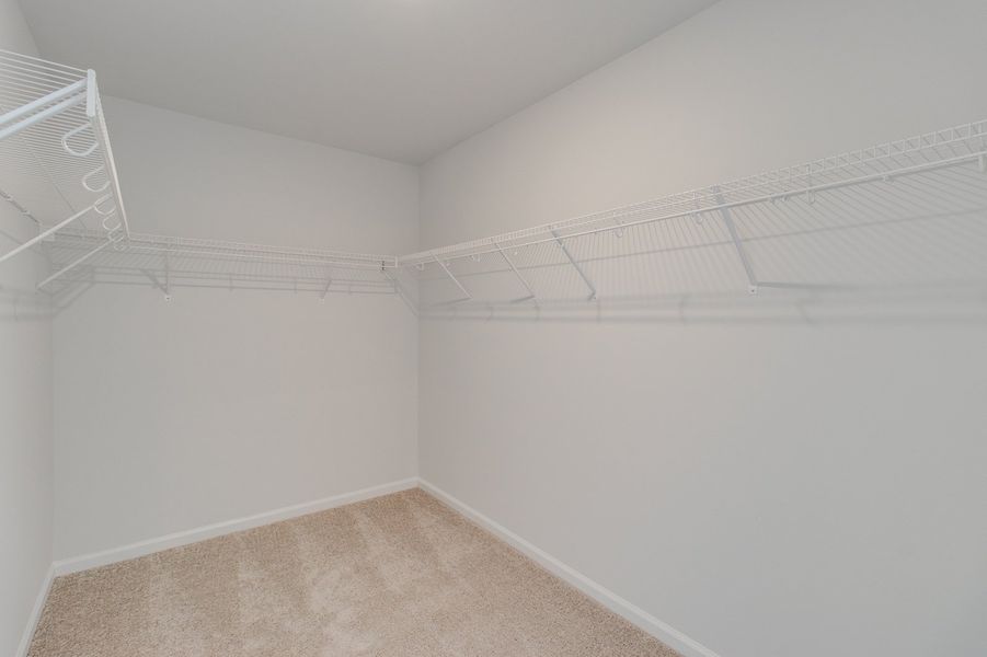 Spacious, unfurnished interior of a new home in Ellington, Elgin (Image 32).