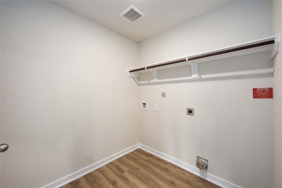 Spacious, unfurnished interior of a new home in The Villages at Westpointe, Dayton (Image 24).