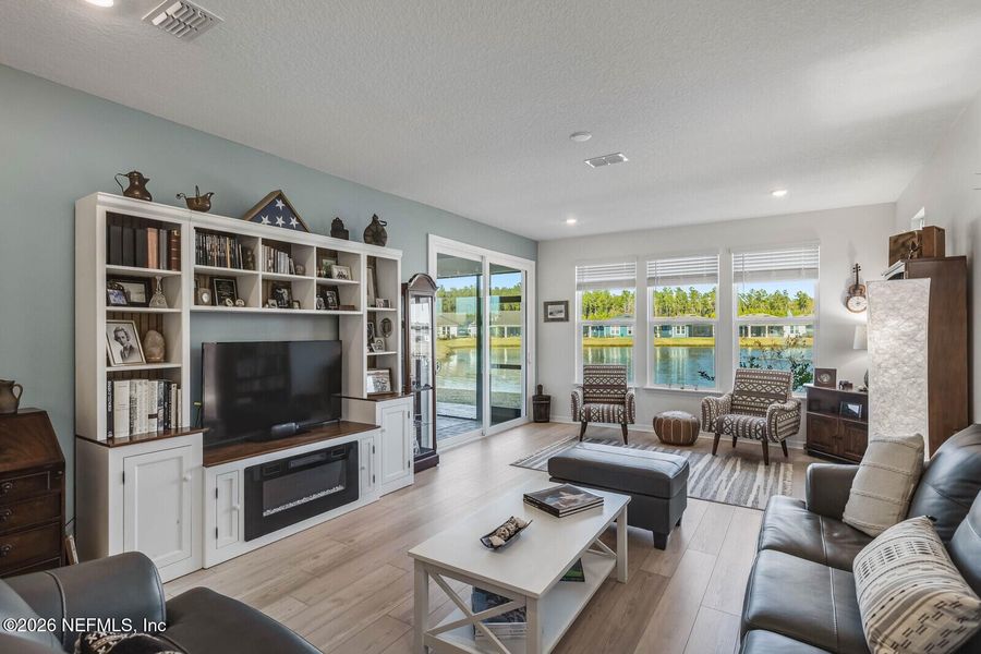 Image 22 of a home in .