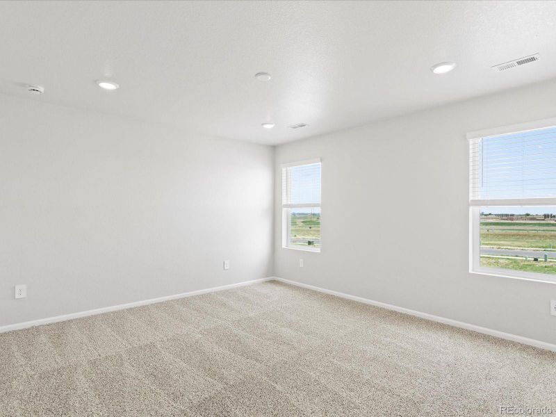 Spacious, unfurnished interior of a new home in Lake Bluff, Greeley (Image 28). Spacious, unfurnished interior of a new home in Lake Bluff, Greeley (Image 28).