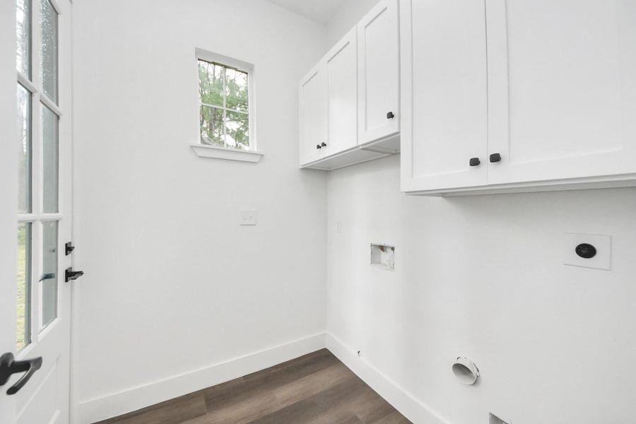 Spacious, unfurnished interior of a new home in , Plantersville (Image 14).