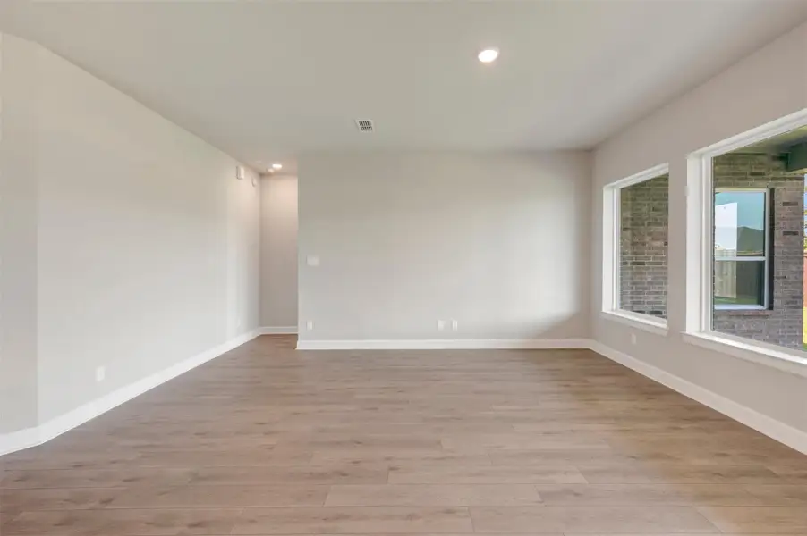 Spacious, unfurnished interior of a new home in Brookewater - Ascent Collection, Rosenberg (Image 19).