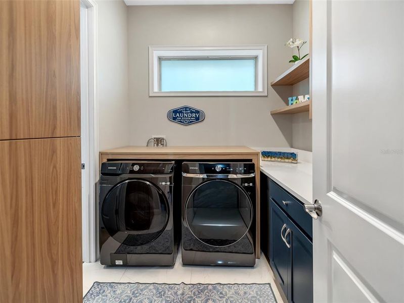 Close-up of interior finishes inside a home in , Orlando (Image 20).