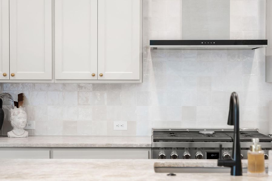Close-up of interior finishes inside a home in Santa Rita Ranch, Liberty Hill (Image 20).