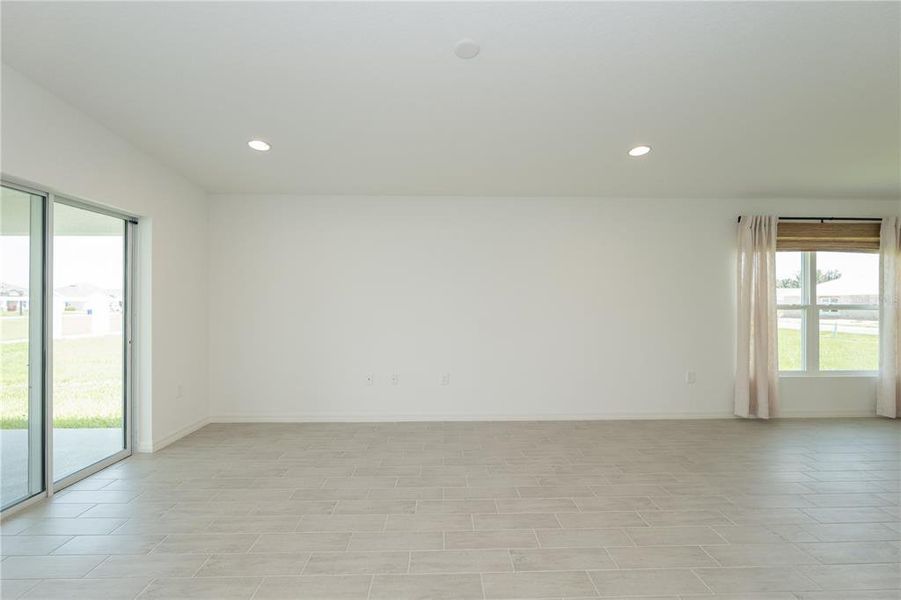 Spacious, unfurnished interior of a new home in , Bartow (Image 15). Spacious, unfurnished interior of a new home in , Bartow (Image 15).