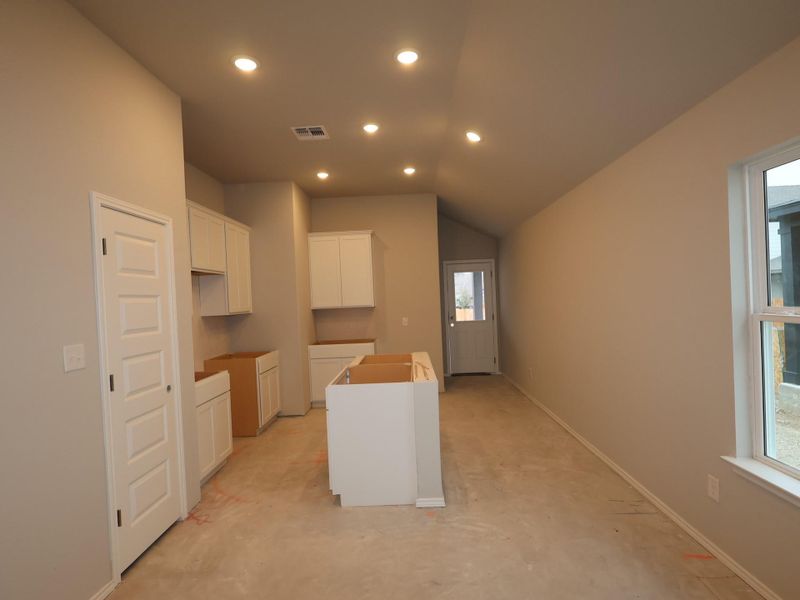 Image 13 of a home in Heritage.