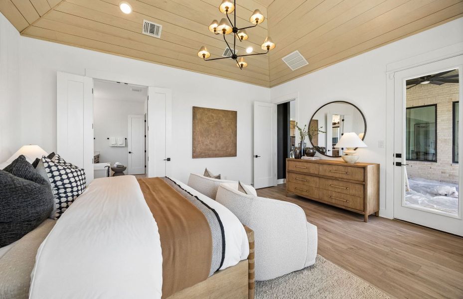 Representative furnished interior of a home built from the Ferris by Pulte Homes in Ryehill, Rosenberg (Image 40).