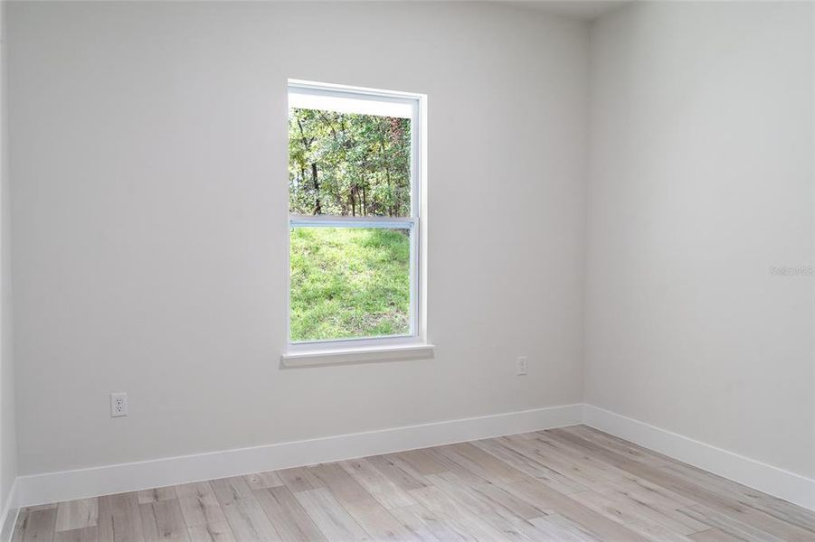 Spacious, unfurnished interior of a new home in , Citrus Springs (Image 17).