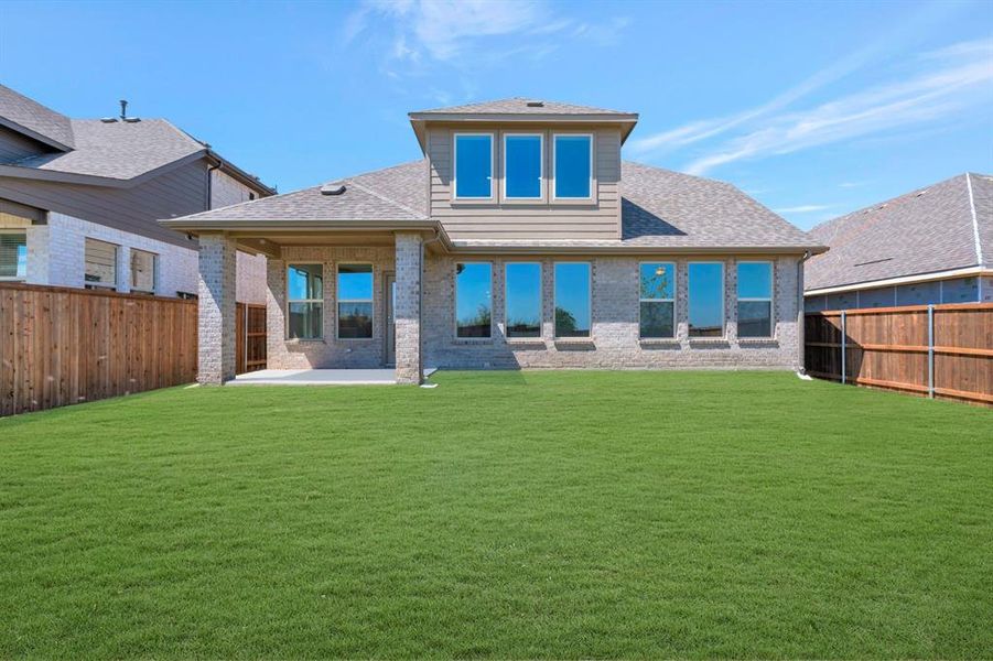 Exterior details and patio area of a home in Vintage Village, Argyle (Image 4).
