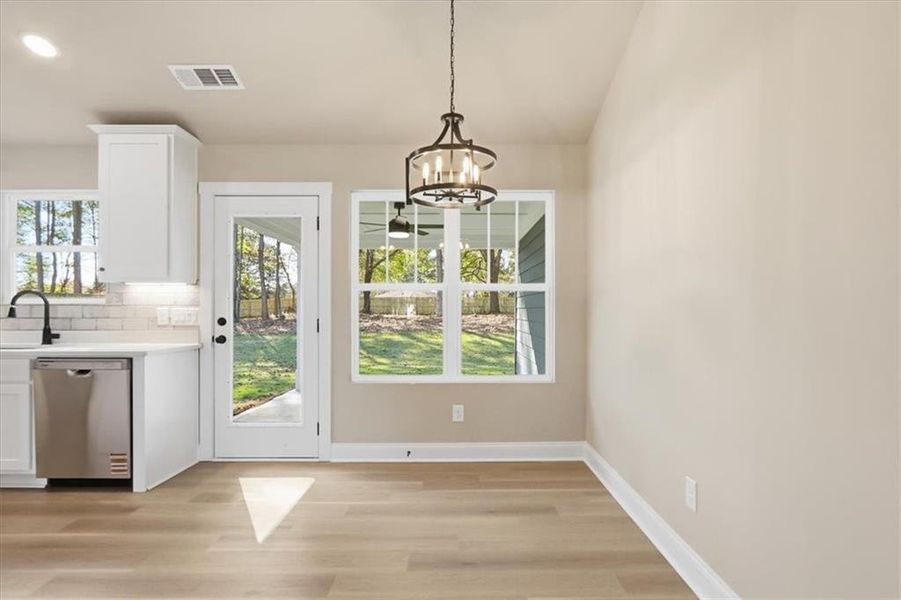 Spacious, unfurnished interior of a new home in , Hartwell (Image 35).