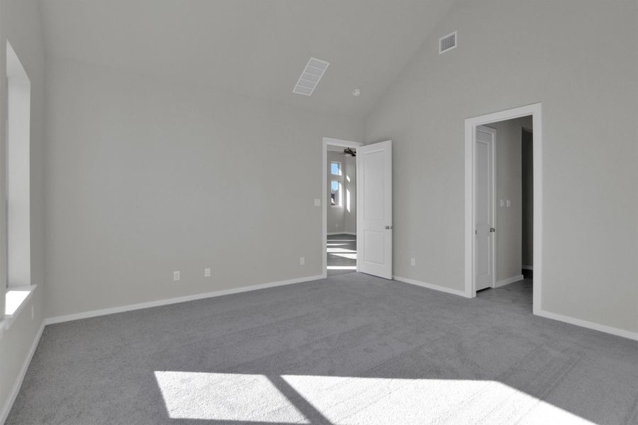Spacious, unfurnished interior of a new home in Canterra Creek  60', Rosharon (Image 32).