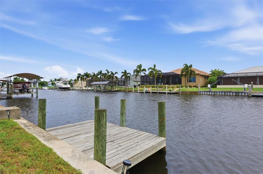 Community amenities in , Port Charlotte (Image 53). Community amenities in , Port Charlotte (Image 53).