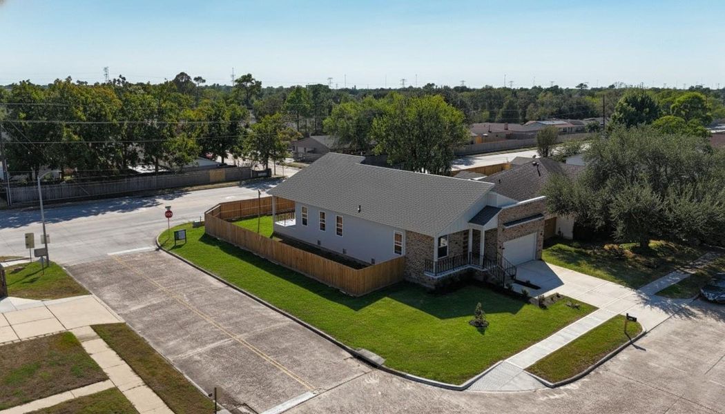 Image 33 of a home in . Image 33 of a home in .