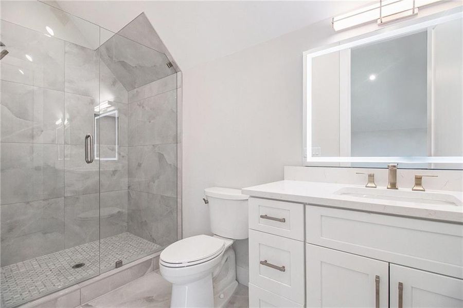 Furnished interior view inside a new home in , Alpharetta (Image 37).